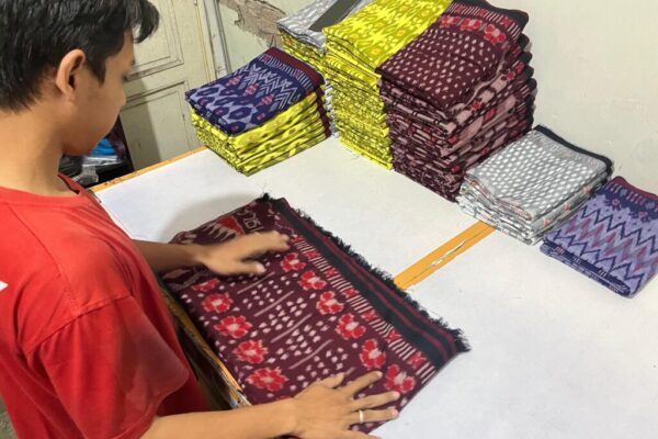 15 proses quality control sarung sebelum dijahit